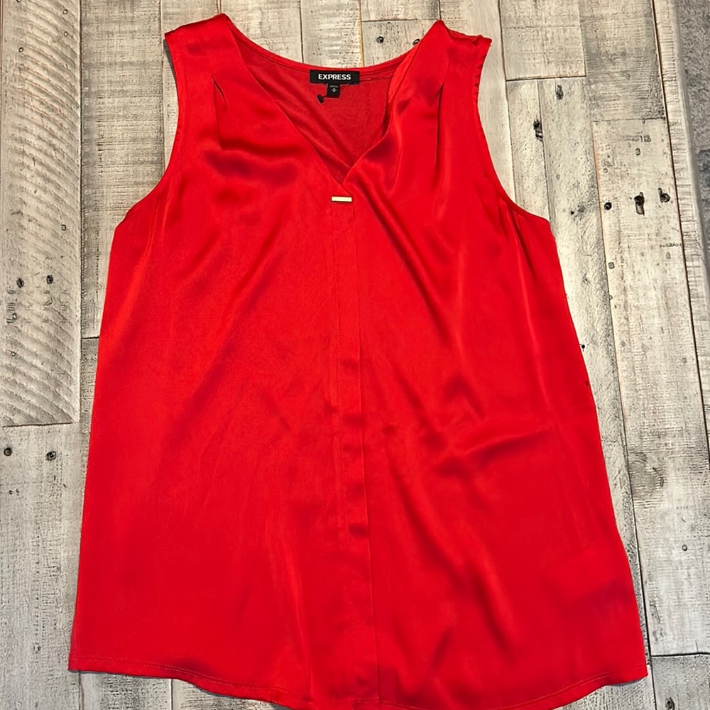 Red tank
